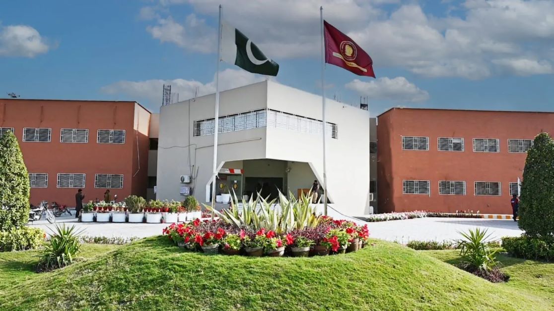 Begum Nustrat Bhutto Women University
