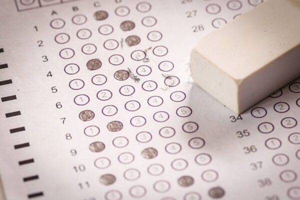 BISE Lahore 2018 English Class 11 Morning Past Paper BISE Lahore 2018 English Class 11 Morning Past Paper
