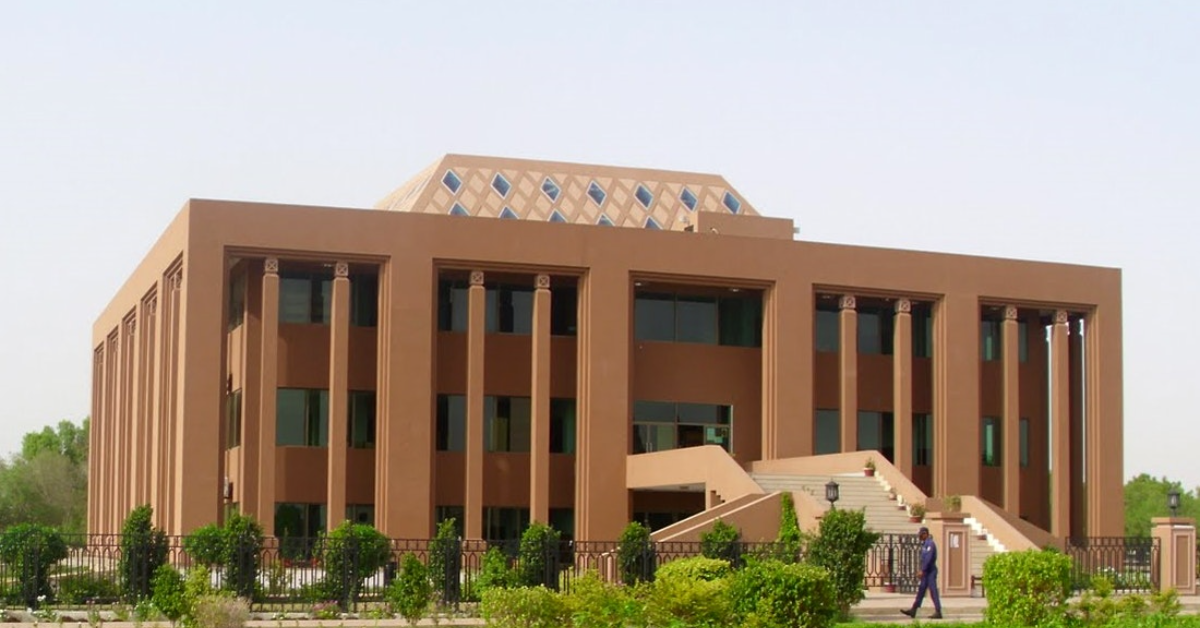 Mehran University of Engineering and Technology (MUET)