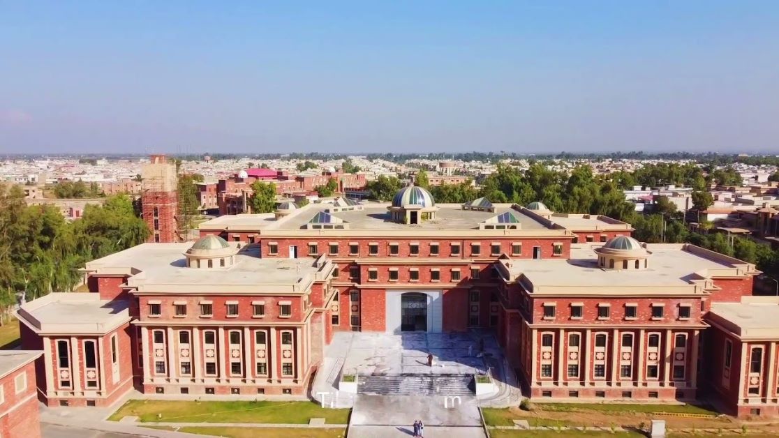 Bacha Khan Medical College