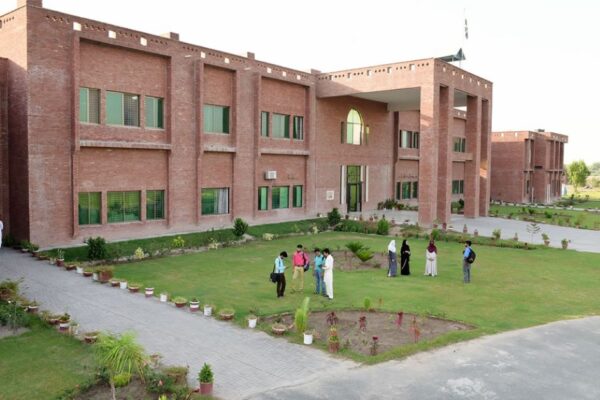 Cholistan University of Veterinary & Animal Sciences (CUVAS)