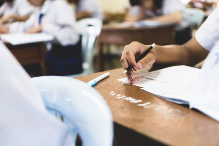 BISE Faisalabad Physics Past Paper 2023