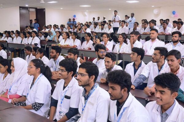 Private Medical College Fee Cap in Pakistan
