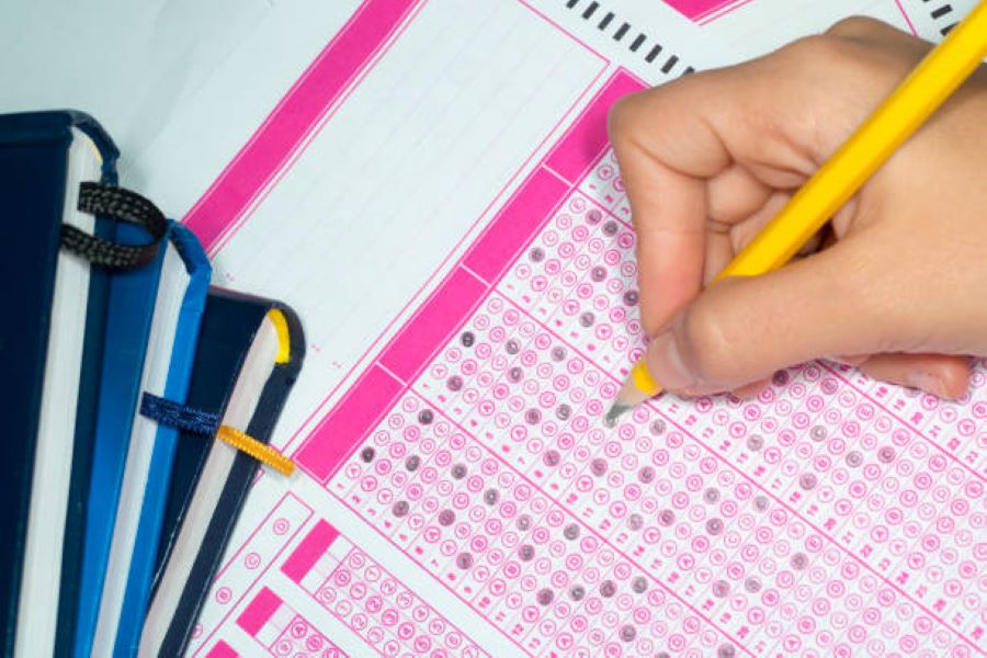 BISE DG Khan English Past Paper 2018 Annual Part-II, Group-II (Evening)