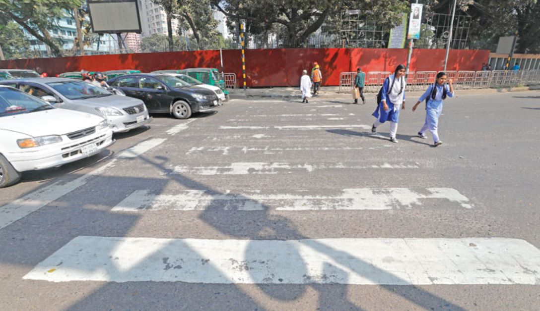 Zebra Crossings to Be Installed at All Punjab Schools