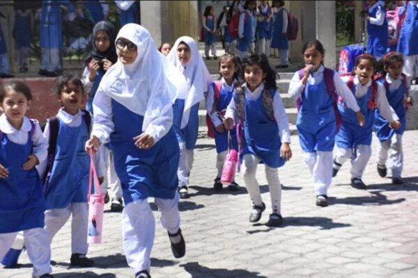 Punjab’s Flood Crisis May Delay Schools Reopening After Summer Break Punjab May Extend Summer Vacations Due to Floods