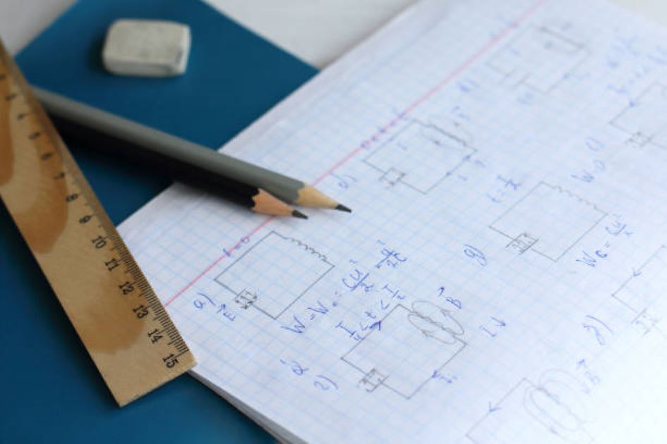 BISE Gujranwala Class 11 Physics Past Paper 2023 Morning