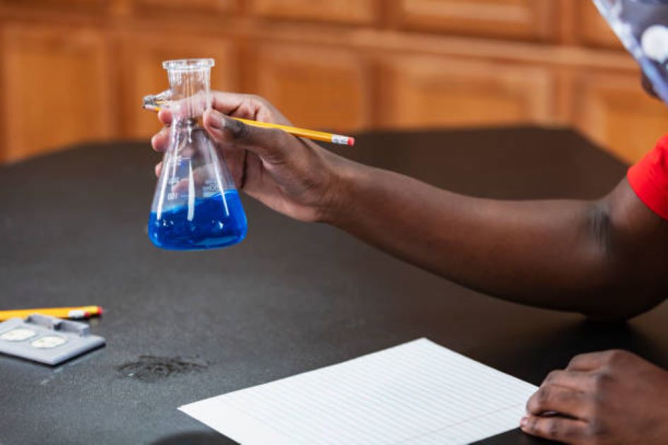 BISE Gujranwala 2023 Evening Class 11 Chemistry Past Paper