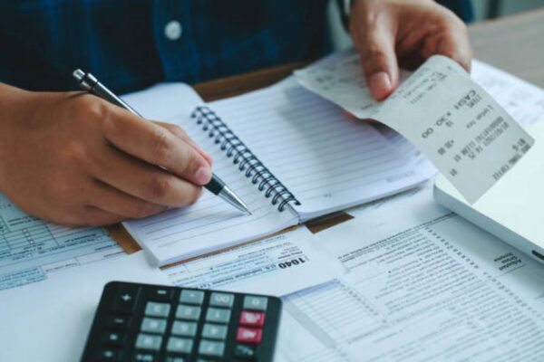 BISE Gujranwala Class 11 Economics Past Paper 2024 BISE Gujranwala Class 11 Economics Past Paper 2024