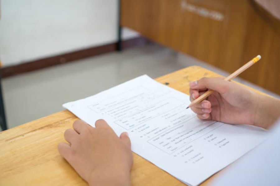 Class 10 English Past Paper 2022 Evening BISE Lahore
