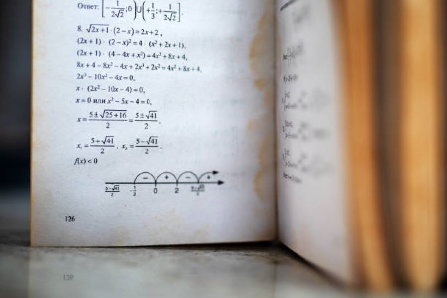 BISE Lahore Class 10 Physics Past Paper 2023 Morning Session
