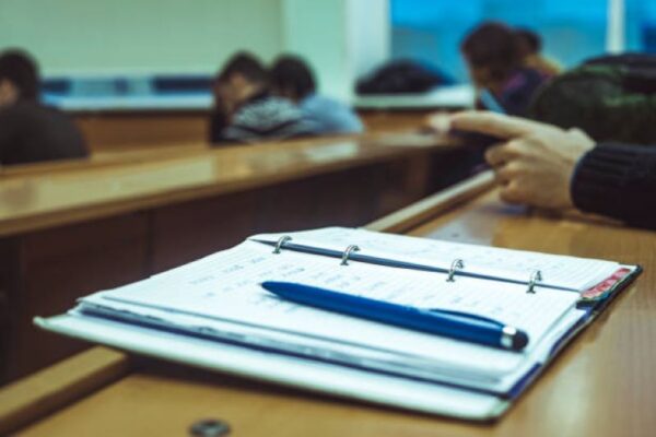 BISE Lahore 2019 Islamiat-e-Ikhtiari Past Paper for Class 10 BISE Lahore Class 10 Islamiat-e-Ikhtiari Past Paper 2019 Morning Session