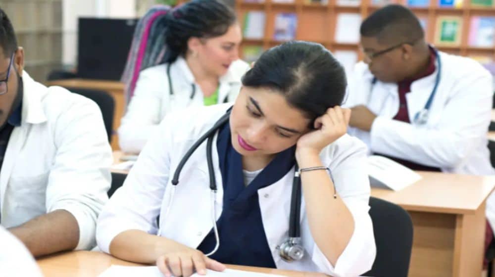 Only 20% of Foreign Medical Graduates Clear NRE in Pakistan Raising Quality Concerns