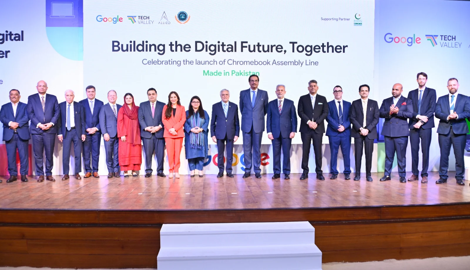 Pakistan Digital Education 700000 Chromebooks for students