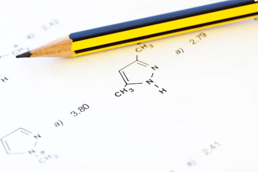 Chemistry Class 9 BISE Lahore Past Paper 2018 Morning