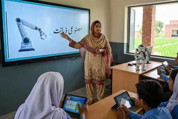 KP Leads the Way: AI Becomes a Mandatory Subject for Grades 6-12