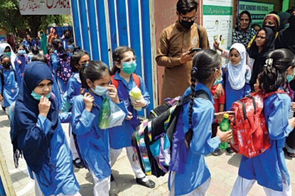 Sindh Education Authorities Warn Schools Over Illegal Summer Fee Collection