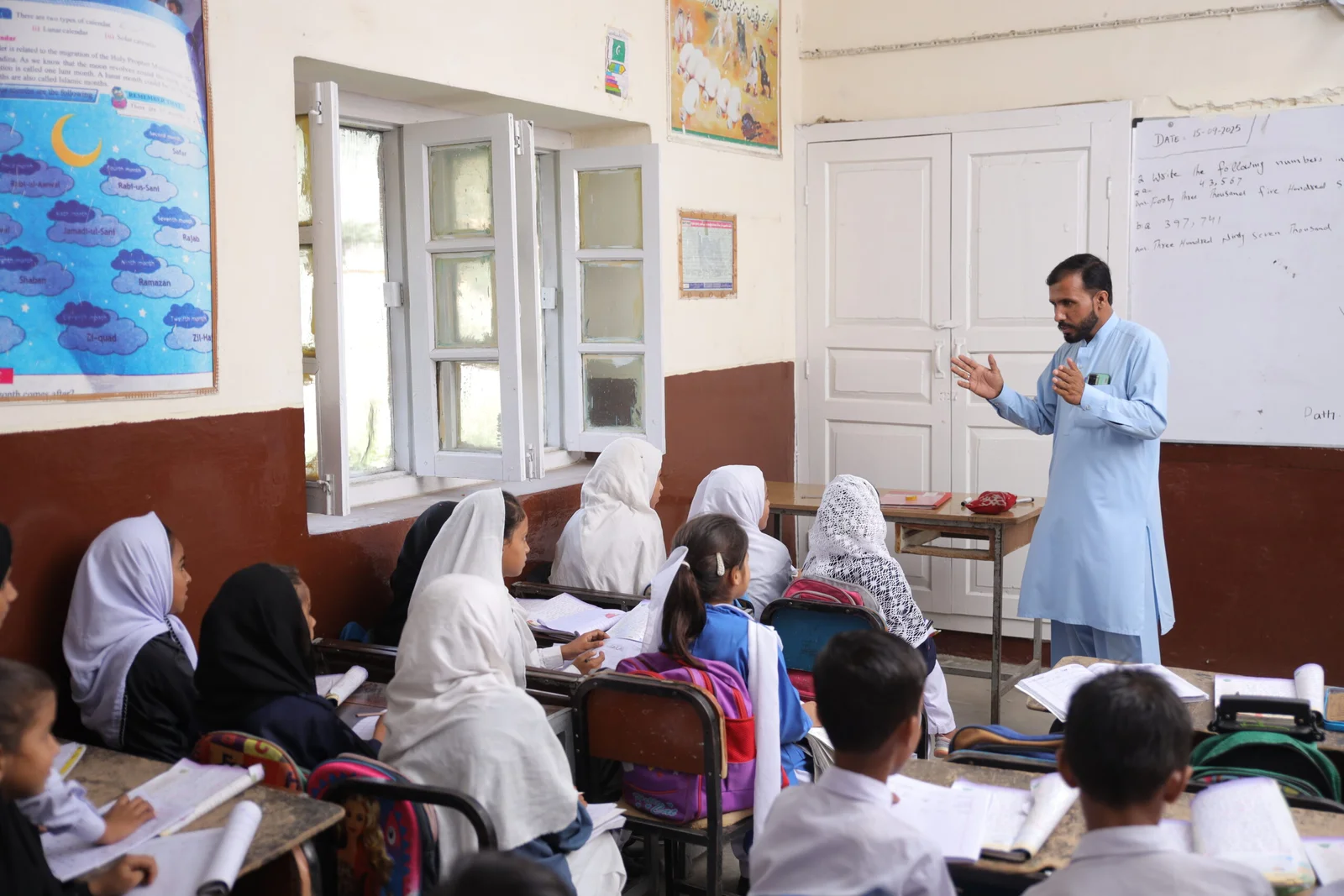 Economic Pressures Lead to KP Four-Day Week as Punjab Restores Normal Classes