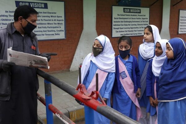 Crackdown on Fake School Registrations Strengthens Education Standards