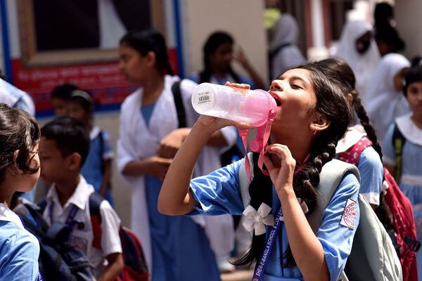 Rising Temperatures in Punjab May Trigger Early School Summer Holidays